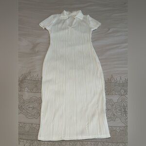 White Ribbed Dress with Collar